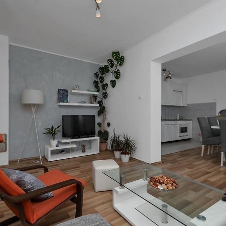 Apartment Sabina Makarska Exterior foto