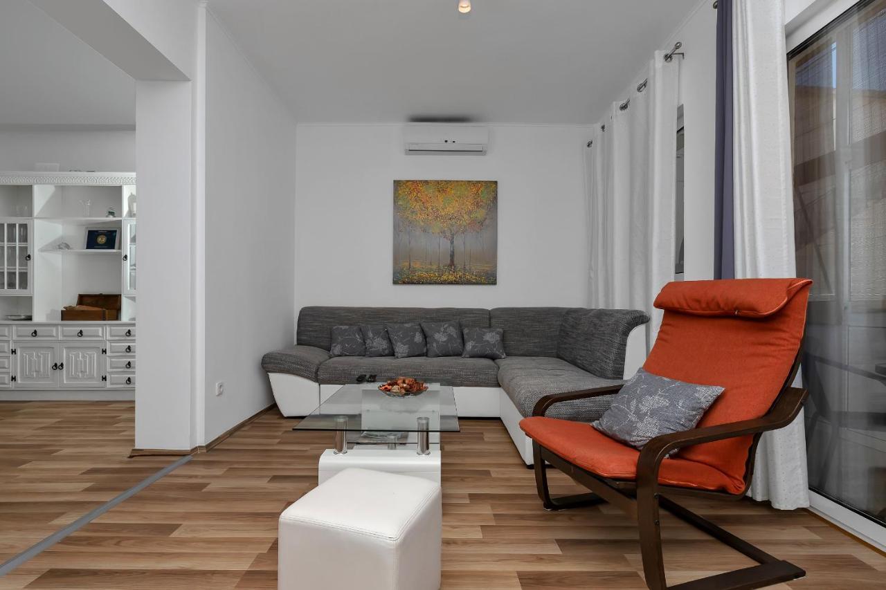 Apartment Sabina Makarska Exterior foto